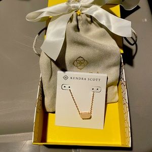 New With Tags Kendra Scott Elisa Rose Gold Pendant Necklace In Iridescent Drusy